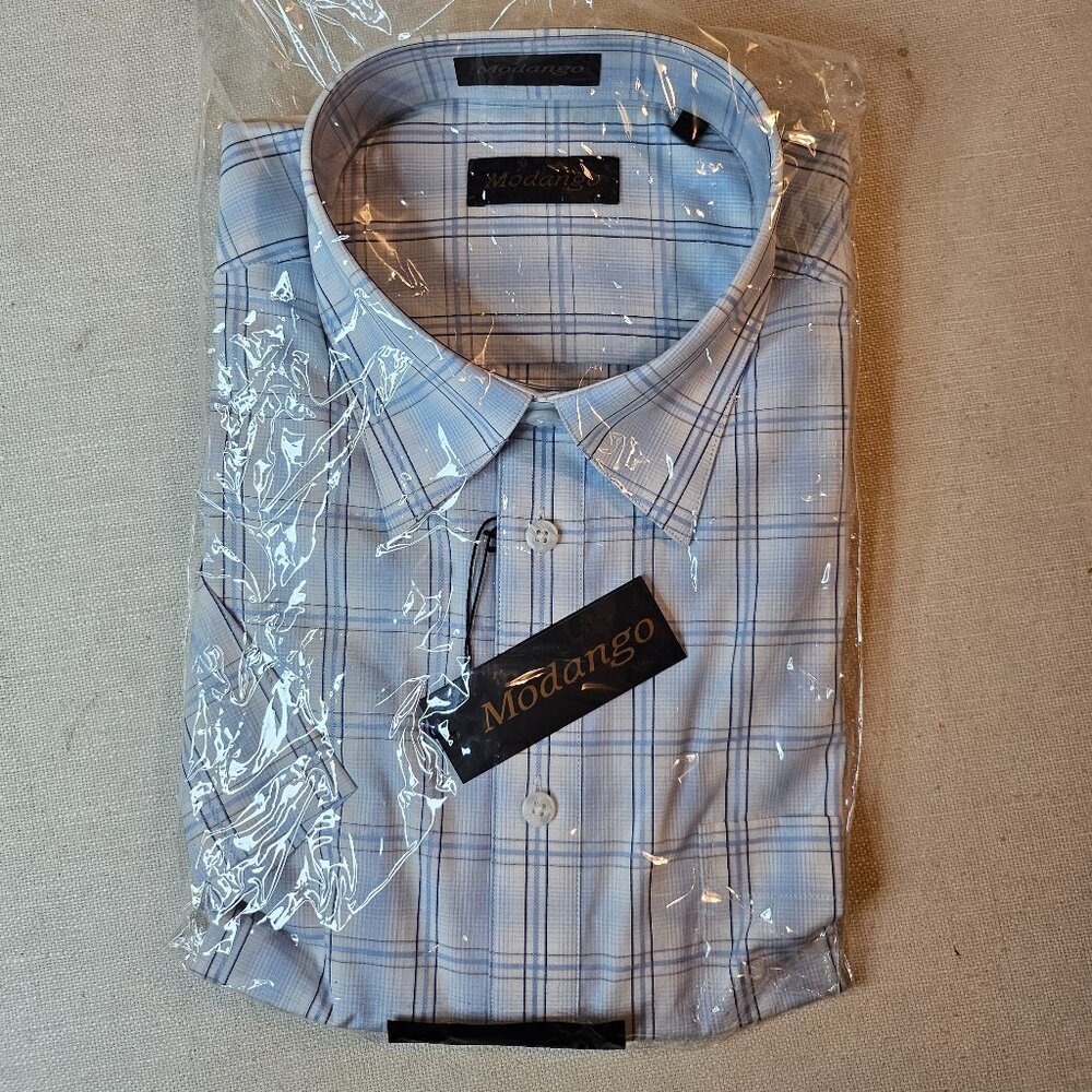 Modango Men's Short Sleeve Button Down Shirt - Large
